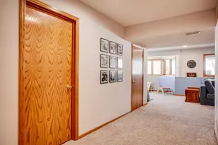 4222 Yorktown Dr, Eagan, MN 55123 - Photo 33