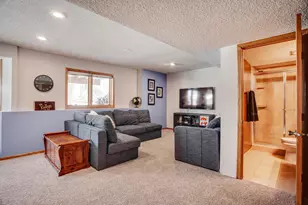 4222 Yorktown Dr, Eagan, MN 55123 - Photo 35