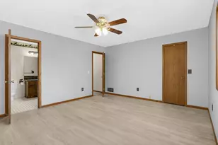 1182 Limestone Dr S, Shakopee, MN 55379 - Photo 15