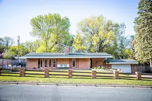 130 Fairlawn Ave E, Winsted, MN 55395 - Photo 3
