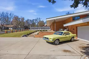 130 Fairlawn Ave E, Winsted, MN 55395 - Photo 3