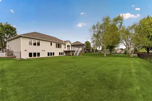 2567 Boulder Ridge Dr NW, Rochester, MN 55901 - Photo 3
