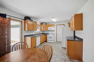 318 Thomas Ave, Owatonna, MN 55060 - Photo 11