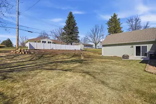 318 Thomas Ave, Owatonna, MN 55060 - Photo 29