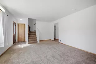 318 Thomas Ave, Owatonna, MN 55060 - Photo 5