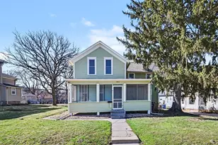 462 13th St, Red Wing, MN 55066 - Photo 1