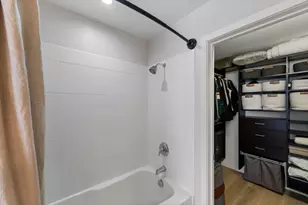 929 Portland Ave, Minneapolis, MN 55404 - Photo 11