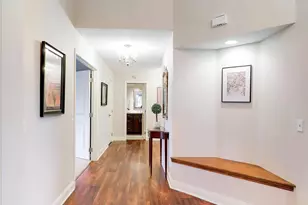 10395 Fawns Way, Eden Prairie, MN 55347 - Photo 9