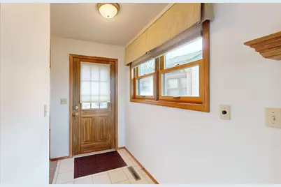 64 Conner Circle SW, Rochester, MN 55902 - Photo 5