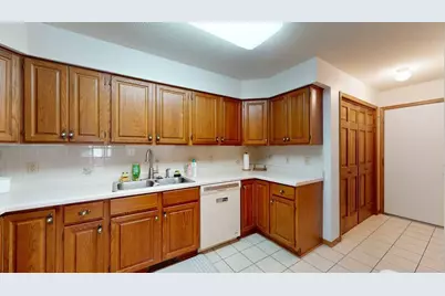 64 Conner Circle SW, Rochester, MN 55902 - Photo 11