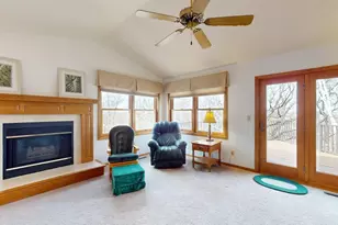 64 Conner Cir SW, Rochester, MN 55902 - Photo 3