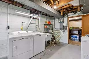 2 1/2 Webster Pl, Hopkins, MN 55305 - Photo 53