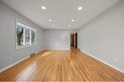 9917 Pillsbury Avenue S, Bloomington, MN 55420 - Photo 15