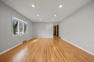 9917 Pillsbury Ave S, Bloomington, MN 55420 - Photo 15