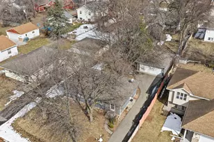 9917 Pillsbury Ave S, Bloomington, MN 55420 - Photo 3