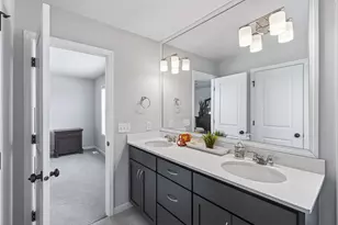 6352 Red Cedar Dr, Chaska, MN 55318 - Photo 15