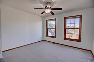 1595 Spinaker Dr, Woodbury, MN 55125 - Photo 47