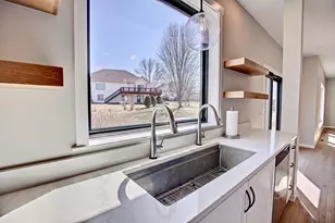 1595 Spinaker Dr, Woodbury, MN 55125 - Photo 17