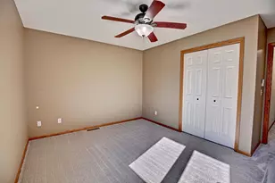 1595 Spinaker Dr, Woodbury, MN 55125 - Photo 43