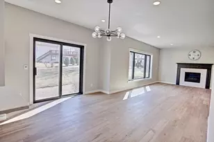 1595 Spinaker Dr, Woodbury, MN 55125 - Photo 23