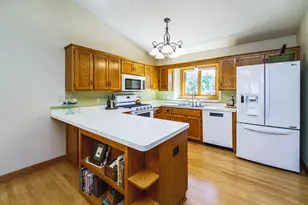20823 Jamestown Ave, Lakeville, MN 55044 - Photo 9