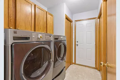 7638 Newbury Road, Woodbury, MN 55125 - Photo 15