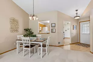 7638 Newbury Rd, Woodbury, MN 55125 - Photo 7