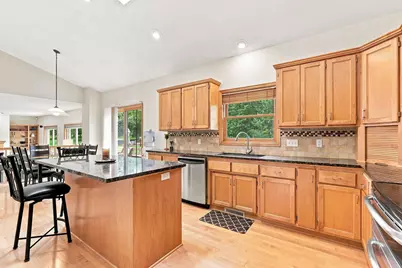 14335 48th Avenue N, Plymouth, MN 55446 - Photo 9
