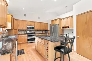 14335 48th Ave N, Plymouth, MN 55446 - Photo 7