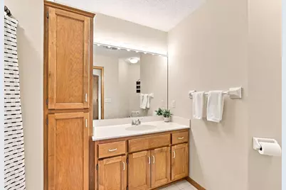 14335 48th Avenue N, Plymouth, MN 55446 - Photo 23