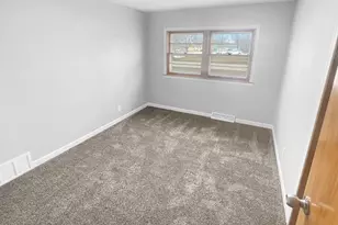 1122 S State St, Fairmont, MN 56031 - Photo 15