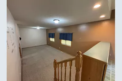 322 Oriole Avenue N, Thief River Falls, MN 56701 - Photo 13