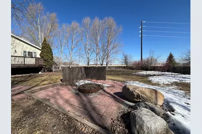 322 Oriole Avenue N, Thief River Falls, MN 56701 - Photo 39