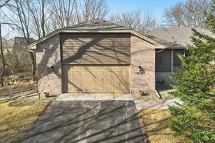 18067 Judicial Way S, Lakeville, MN 55044 - Photo 5