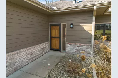 18067 Judicial Way S, Lakeville, MN 55044 - Photo 9