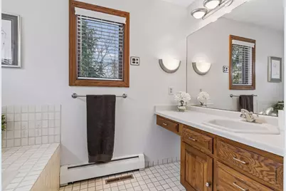 1638 Celia Road, Mendota Heights, MN 55118 - Photo 33