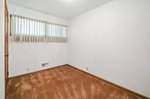 2000 Ordway St, Golden Valley, MN 55422 - Photo 13