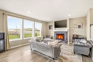 8422 60th St S, Cottage Grove, MN 55016 - Photo 9