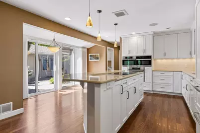 4785 Bayswater Road, Shorewood, MN 55331 - Photo 15