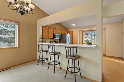 2907 Devonshire Circle, Woodbury, MN 55125 - Photo 7