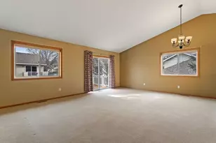 2907 Devonshire Cir, Woodbury, MN 55125 - Photo 5