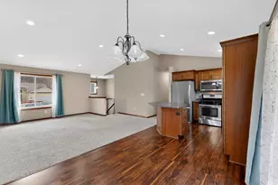 6775 Gaillardia Dr NW, Rochester, MN 55901 - Photo 7