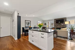 1930 Kingsview Ln N, Plymouth, MN 55447 - Photo 7