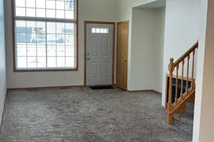 301 Roosevelt St S, Cambridge, MN 55008 - Photo 3