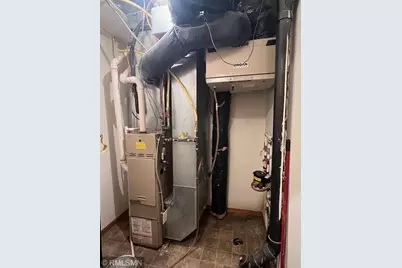 301 Roosevelt Street S #E, Cambridge, MN 55008 - Photo 17