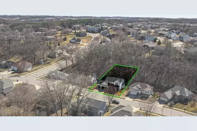 1008 Southern Woods Place SW, Rochester, MN 55902 - Photo 3