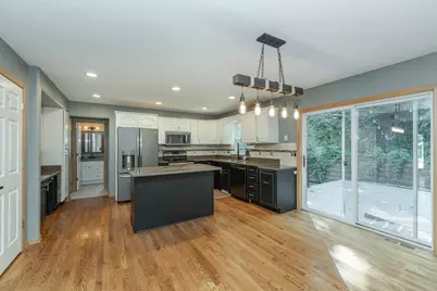 1008 Southern Woods Place SW, Rochester, MN 55902 - Photo 9