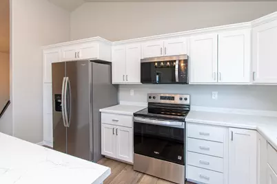 1135 Jill Drive W, West Fargo, ND 58078 - Photo 3