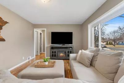 11240 Crocus Street NW, Coon Rapids, MN 55433 - Photo 5