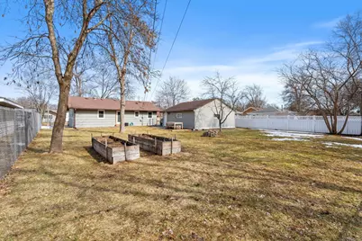 11240 Crocus Street NW, Coon Rapids, MN 55433 - Photo 39